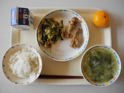 co-gi-trong-bua-an-cua-tre-em-nhat-khien-the-gioi-phai-hoc-tap-4_500