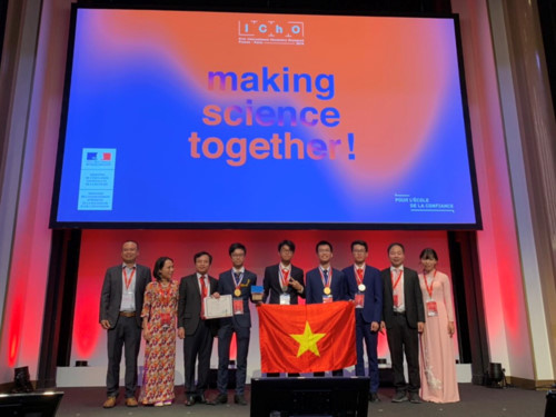 doi-tuyen-viet-nam-xep-hang-5-tai-olympic-hoa-hoc-quoc-te-2019-agtf_500