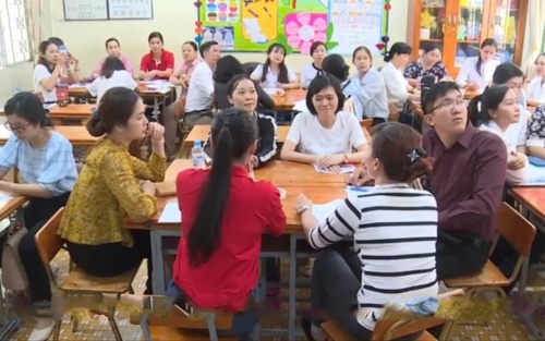 thoi-su-ngay-11-7-2019-xet-tuyen-vien-chuc-voi-giao-vien-hop-dong-lau-nam-110020-1624_500_01